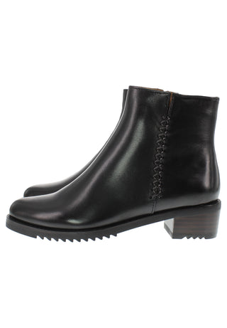 BRIELLE - Stiefelette mit schönen Handnaht Details