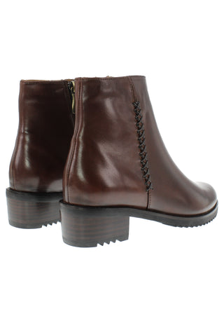 BRIELLE - Stiefelette mit schönen Handnaht Details
