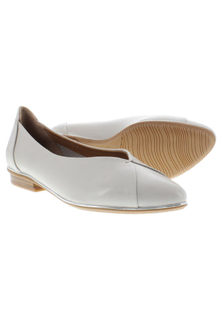 BETA - Ballerina mit V-Ausschnitt